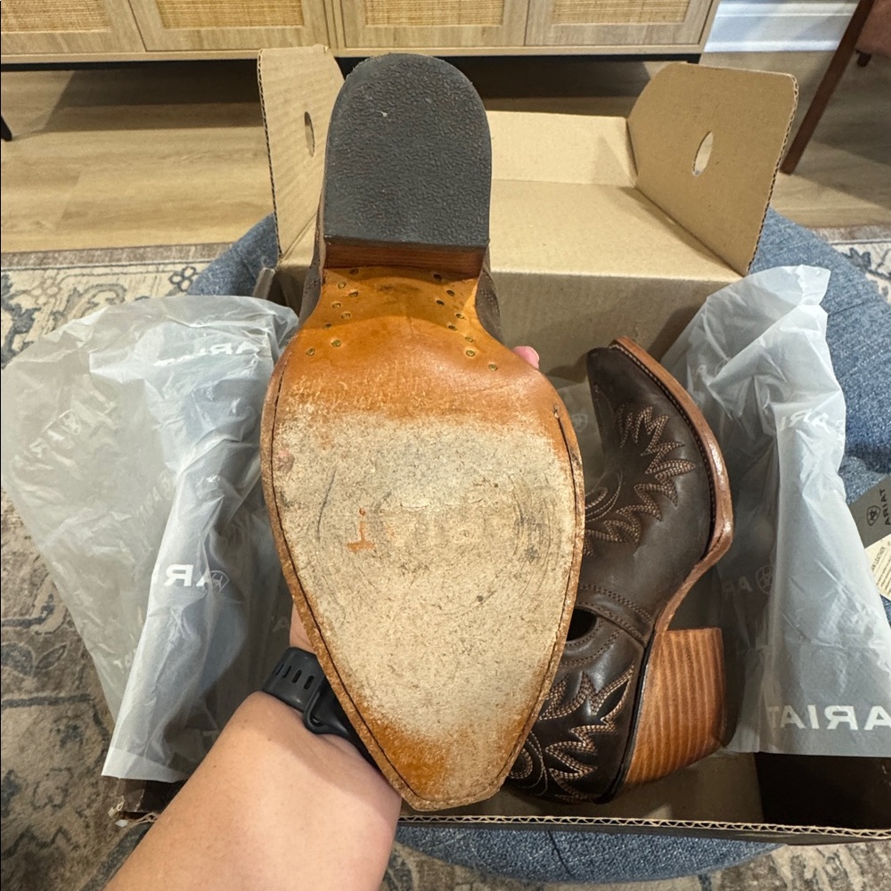 Ariat Dixon - Taupe Brown Leather Cutout Ankle Booties - Picture 7 of 8